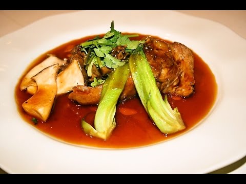 ひげ【醍醐駅】スペアリブのオイスターソース煮込み