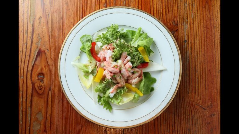 新スタッフトレーニング（カニサラダ前菜盛り付け)[京都洋食グリルにんじん] #Shorts｛Grill Ninjin is Yoshoku-ya restaurant in Kyoto｝