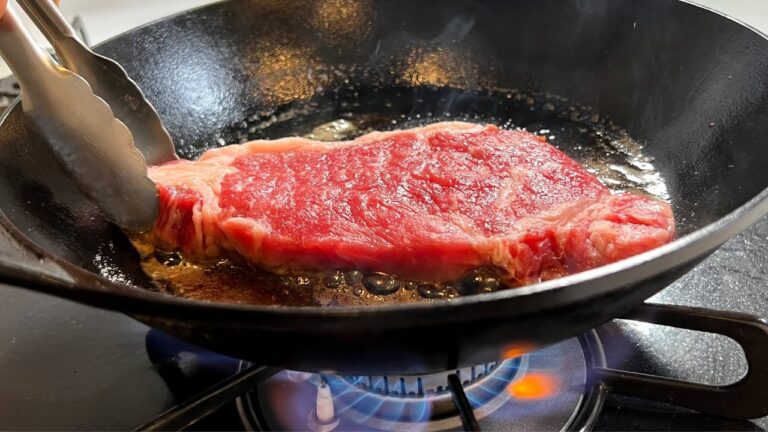 決定版｜スーパーで買ったお肉で【絶品ステーキ】目玉焼きを乗せて最高のイタリア料理に！