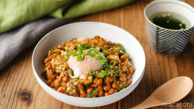 【生オクラと納豆のネバネバ丼】生のオクラでパパっと丼。ねばシャキ食感！