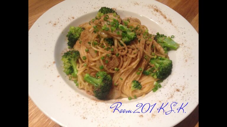 『Room201K.S.K.No.26ブロッコリーとごぼうとしめじの梅肉和風パスタ』