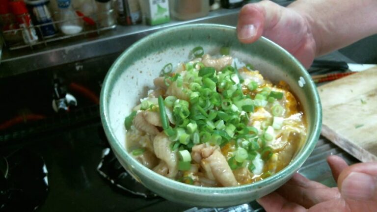 鳥皮親子丼定食作るよ