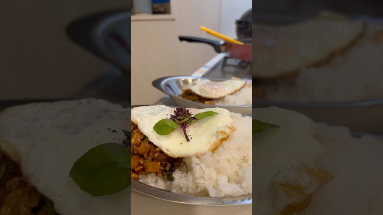 【夜11時に襲いくる理不尽DM】絶品すぎるガパオライスを作る、妻のしもべ #とっくん #料理 #声真似 #ガパオライス #タイ料理