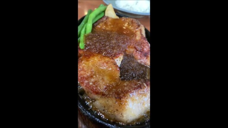 【栃木】分厚いポークをジュージュー♬ニンニクソースがたまらない！とんかつ ステーキ篠 （塩谷町)  #Shorts