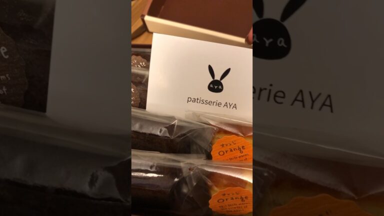 2種のパウンドケーキをプレゼントにいただきました。私はオレンジ派、旦那はチョコ派。我家は今日も平和です。