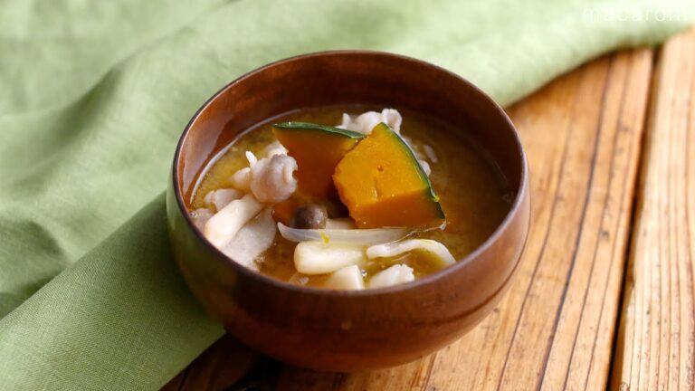 【かぼちゃの豚汁】かぼちゃのやさしい甘み♪ほっと心が温まるお味噌汁！