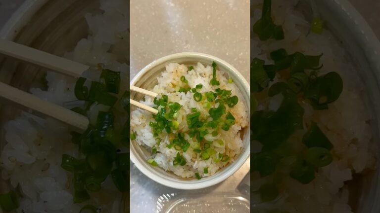 炊飯器に入れるだけ /  しらすの炊き込みご飯 ↓↓↓ レシピの詳細はコメントから #レシピ #簡単レシピ #炊飯器レシピ