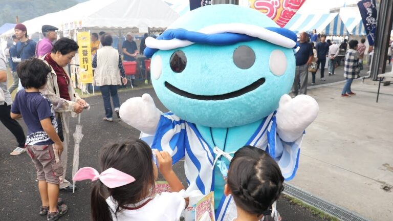 旬の戻りガツオに舌鼓＝高知県黒潮町
