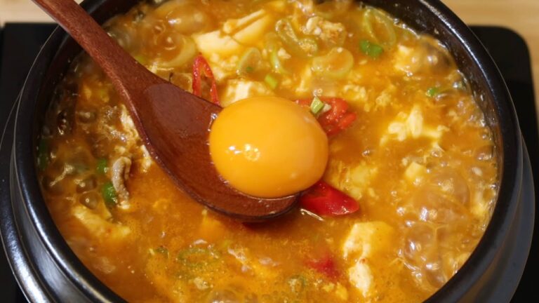 スンドゥブチゲ 作り方 / 純豆腐チゲ | 辛くて美味しい韓国本場のレシピ