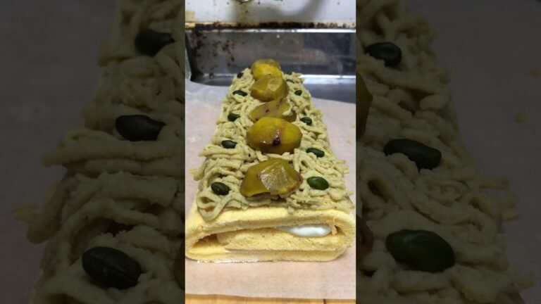 栗の甘露煮モンブランロール