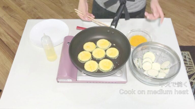 ズッキーニのジョン(How to make Korean Zucchini Fritters)