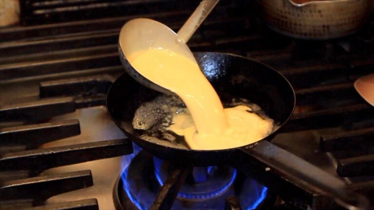 おしゃれカフェのとろとろオムライスと3種の手作りデザートの作り方