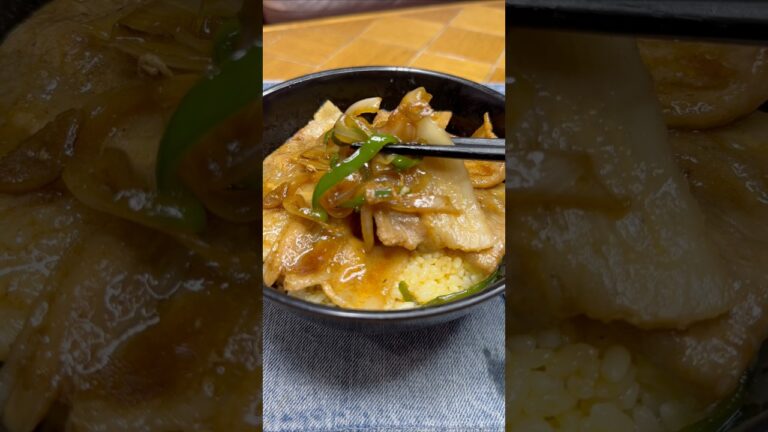 ピーマンと厚切り豚バラのスタミナ丼