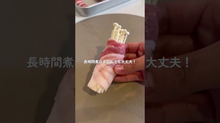 寒くなると、ピリ辛なチゲが食べたくなるよねぇ🫶長時間煮込まなくてもしみしみ豆腐ができちゃうよ✨️卵をつけても大優勝だったからぜひ作ってみてね🫶 #cooking #煮る #簡単レシピ #混ぜて焼くだけ