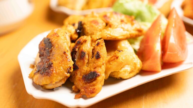 【簡単鶏ももレシピ】たった15分！おてがるなのに本格派♪揉んで焼くだけ。