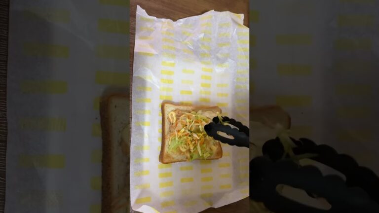 簡単朝昼ごはん／ホットサンドメーカーが無くても／ホットサンド／ツナ／玉ねぎ／食パンレシピ