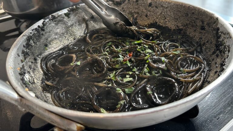 イタリア料理の基本🇮🇹【イカスミパスタ】感動的に美味しい作り方！