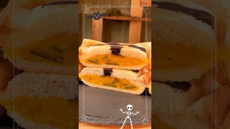 sweet pumpkin hot sandwich🎃happy Halloween👻