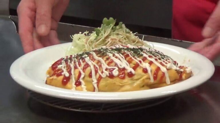 【鉄板焼き】ロール焼きそば(オムレツ風)