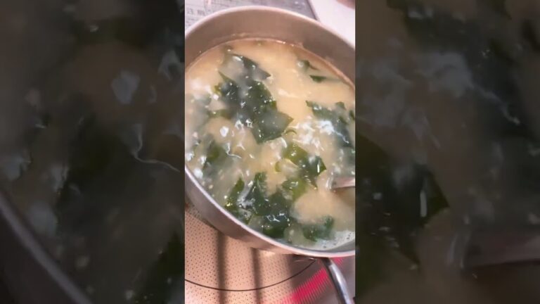 ワカメ味噌汁