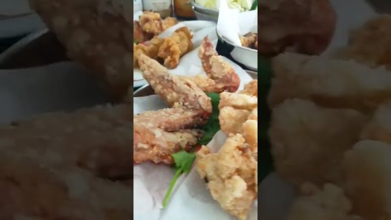 揚げたて熱々唐揚げを少量から手軽に #テイクアウト 🍗 #shorts