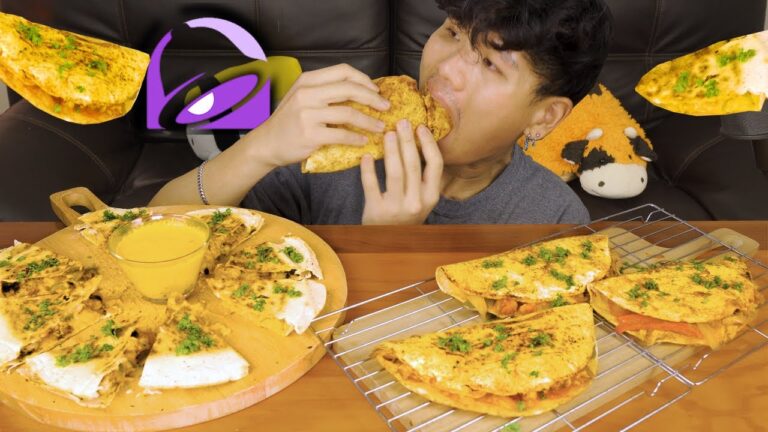 ASMR TACO BELL CHICKEN QUESADILLA + CHEESY CHICKEN TACOS ( HOMEMADE ) + CHEESE DIP | MUKBANG 먹방