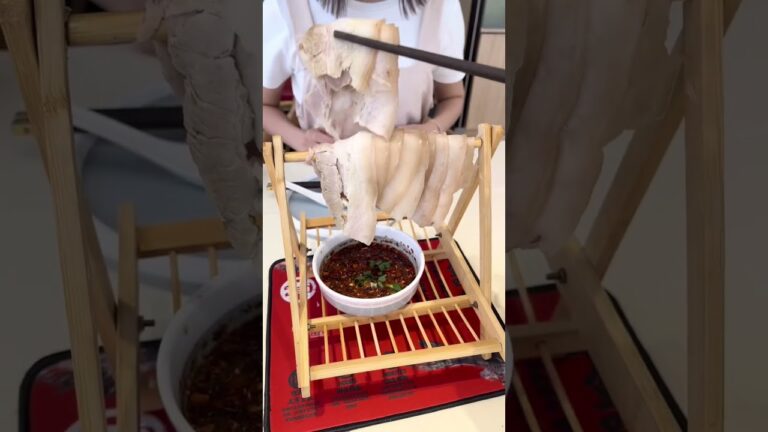 燃えるチャーハン食べたことある？【上野グルメ 翠雲】#shorts