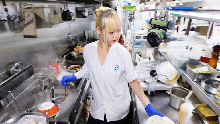 男飯食堂に３００人が殺到！ガッツリ焼き豚玉子定食が爆売れする大衆食堂に密着丨Egg Fried and Grilled pork restaurant in Tokyo, Japan