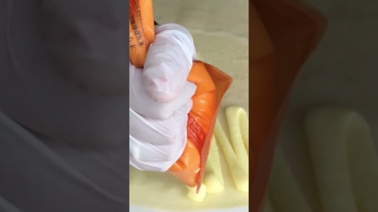 Custard crepeカスタードクレープstrawberry banana crepe#shorts