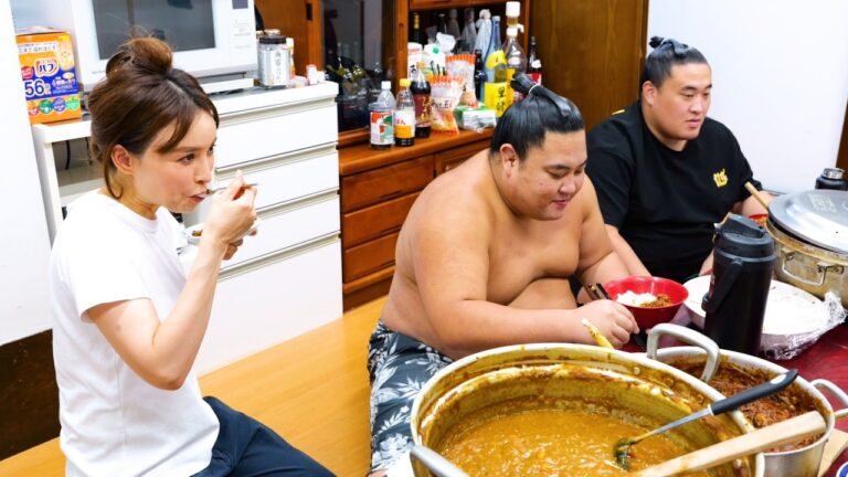 Training with Little Future Sumo Stars💪 Enjoying Chanko Chef’s Curry & No-Water Keema🍛
