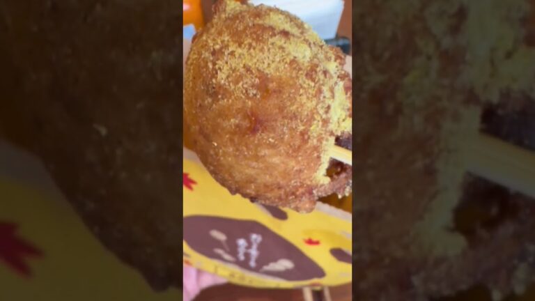 【うどーなつ　まろん味】シャカシャカ振るともっちもち生地がまろやか風味#shorts