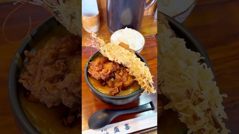 ゲンコツから揚げ＆特大えび天を豪快に盛り付けたから揚げえび天カレーうどん🍜🥩🦐【愛知 盛喜】