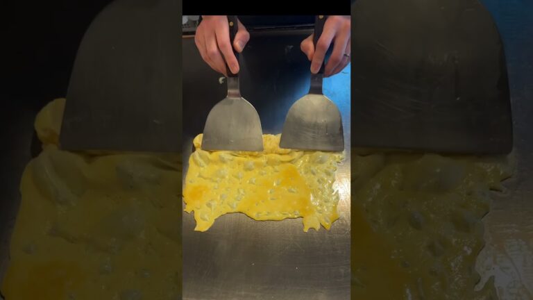 オムライス屋さんが作る明太子たっぷりふわふわだし巻きたまご！#japanesefood#福岡グルメ