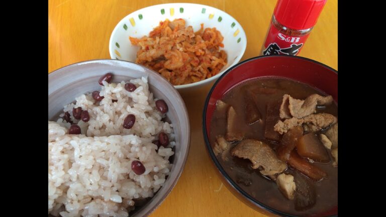 Red bean rice, Buta kimchi, miso soup with pork and vegetables☆豚キムチと豚汁と赤飯食べるだけ！！eating sounds
