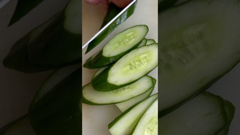 きゅうりのナナメ切り【きゅうりの胡麻味噌かけ】