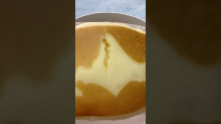 This is a popular "Hokkaido cheese steamed cake" in Japan