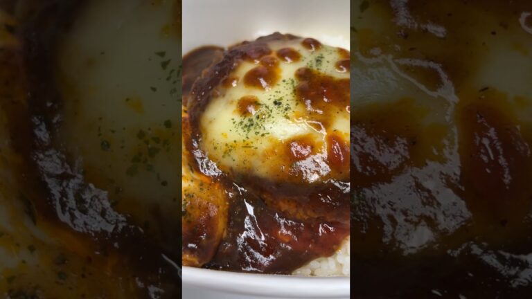 ロコモコ丼を買ったよ！ハワイ気分を味わう！美味しい！　#food #人気 #楽しい #グルメ #fun #食事 #美味しい #遊び #料理 #ハワイ #旅行 #ロコモコ #コンビニ #弁当