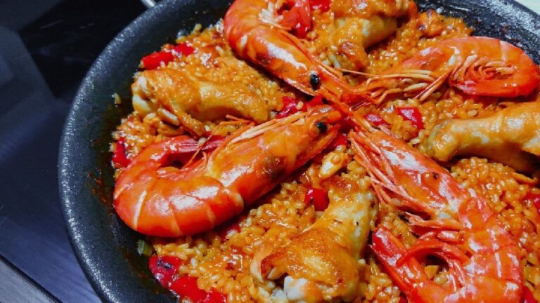 スペイン料理のプロが教える　超本格パエリア　フライパンで作れる