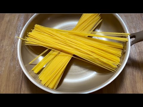 簡単＼茹でないパスタ／でカルボナーラ作り方／生クリーム／玉ねぎ／節約レシピ