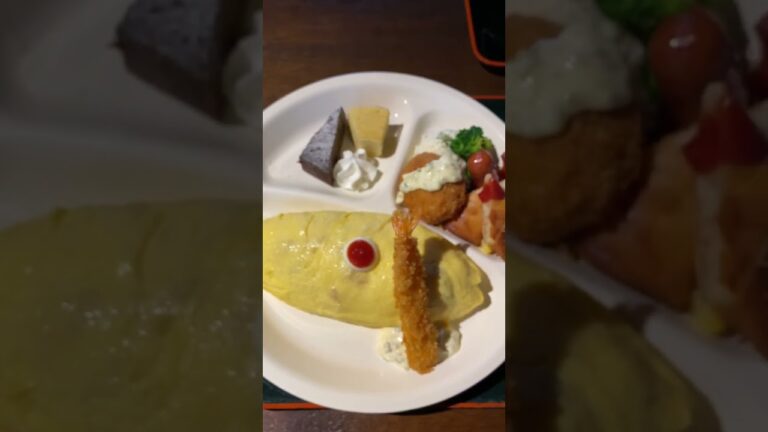 大人お子様ランチとエビフライ🍤ランチ.