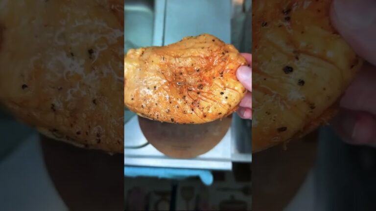 ダイエットが加速する鶏胸肉レシピ#ダイエット #ボディメイク #減量 #筋トレ #簡単 #簡単レシピ#shorts #short
