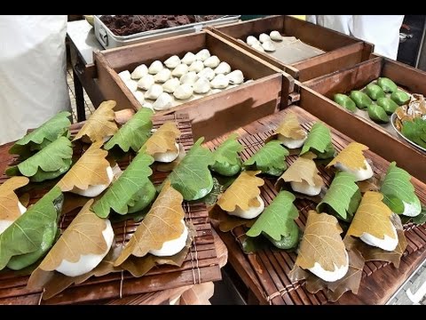 かしわ餅作り最盛期