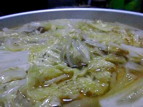 白菜鍋（ピェンローなべ）