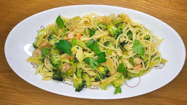 「えびとブロッコリーのパスタ」作り方