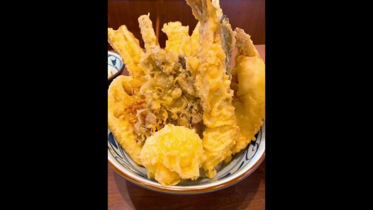 丸亀製麺でかき揚げ以外全11種天ぷら全部のっけて天丼作ってみた