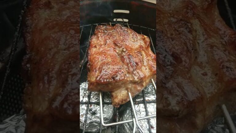 BBQで、豚肉を仕上げつつジャガイモ焼く