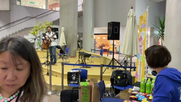 20251101　笑福マルシェ(みんなの居場所 Mモンひろば にしやんと唄おう)