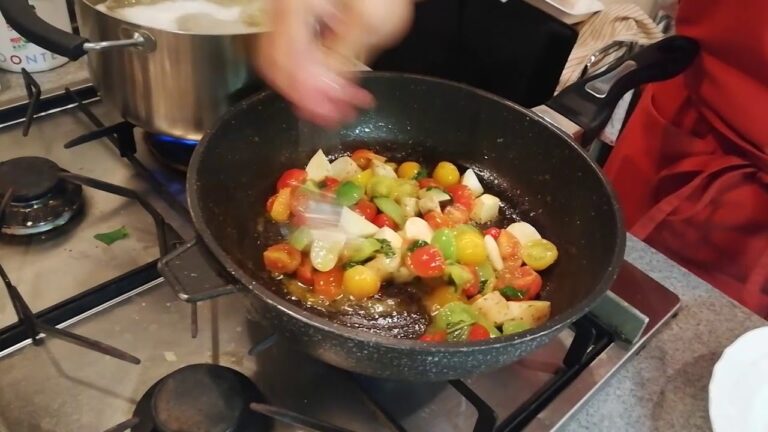 ミニトマトと自然薯のスパゲッティーニ【食べチョクレシピ動画付き食材】15秒紹介動画