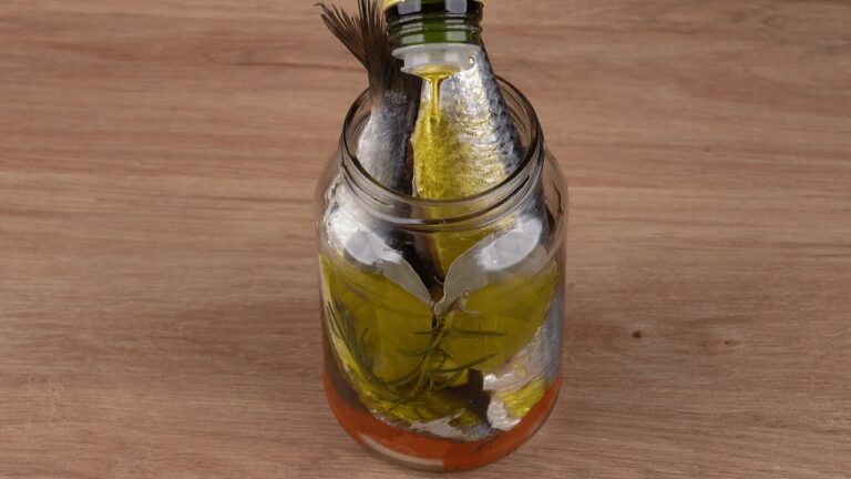 No preservatives! Canned sardines for up to 12 months