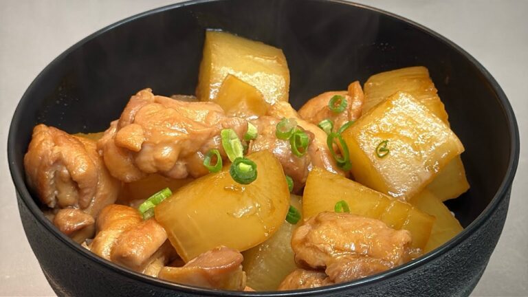 🍗ご飯が止まらない！鶏と大根の甘辛煮🍚